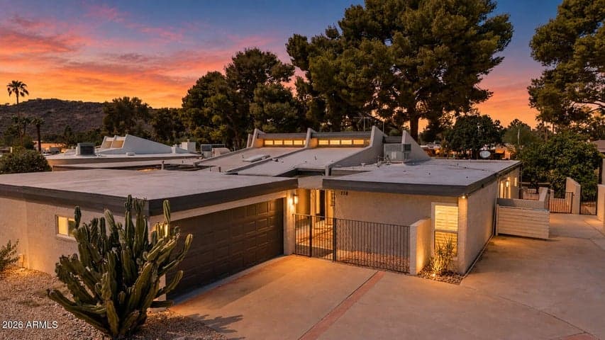 118 W TAM OSHANTER Drive, Phoenix, AZ