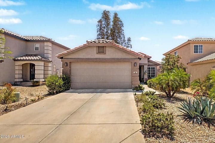 985 E Stardust Way, San Tan Valley, AZ