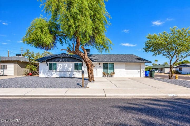 9043 N 16th Drive, Phoenix, AZ
