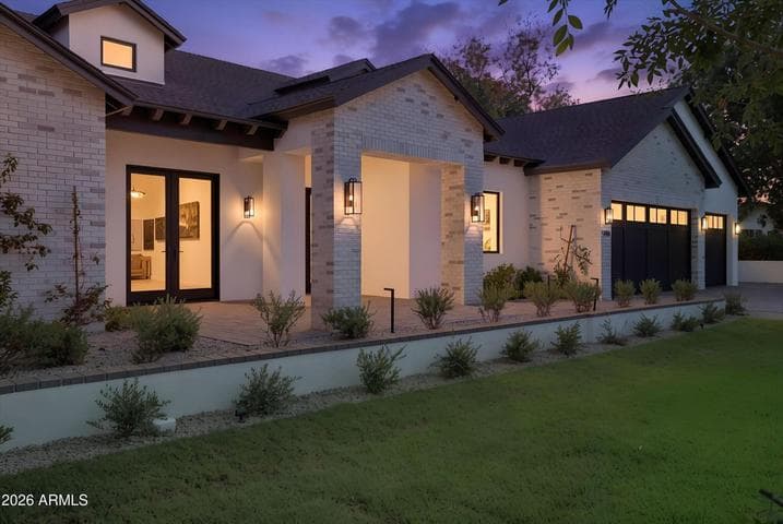 2818 E ELM Street, Phoenix, AZ