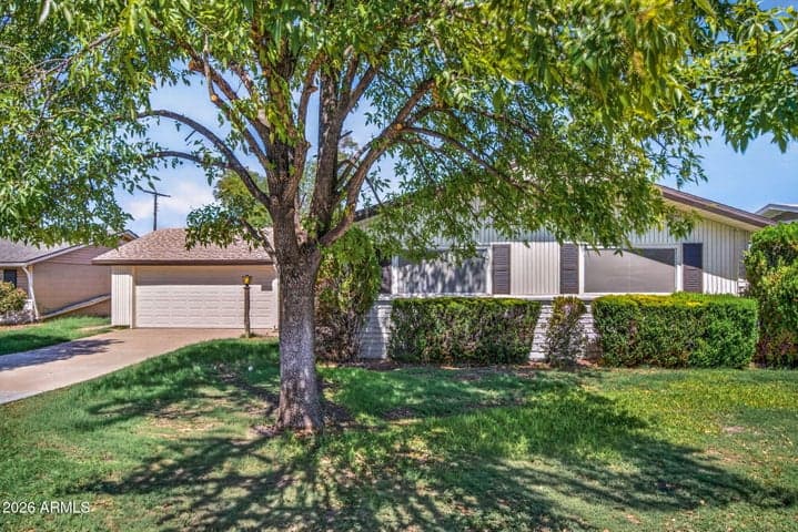 4032 W PALMAIRE Drive, Phoenix, AZ