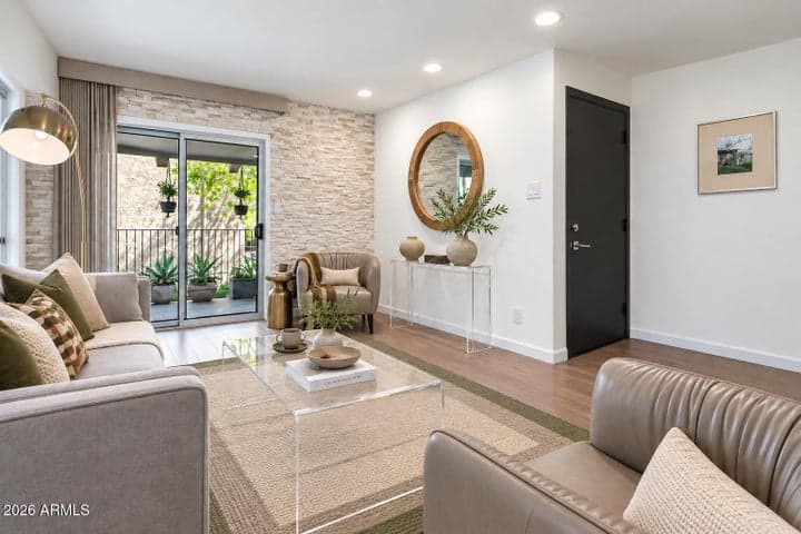 5525 E THOMAS Road #M12, Phoenix, AZ