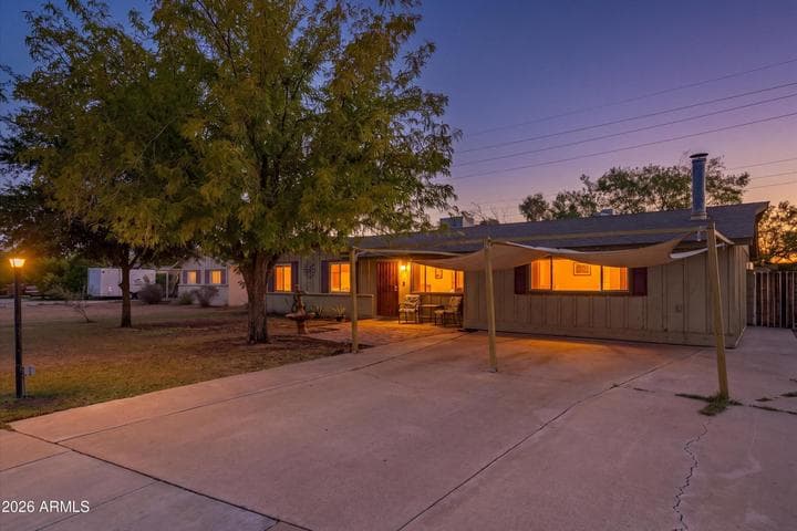 2214 W KEIM Drive, Phoenix, AZ