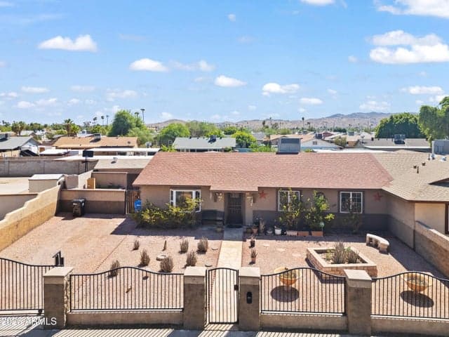 4713 E LA SALLE Street, Phoenix, AZ