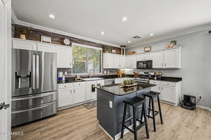 4343 E VAUGHN Avenue, Gilbert, AZ