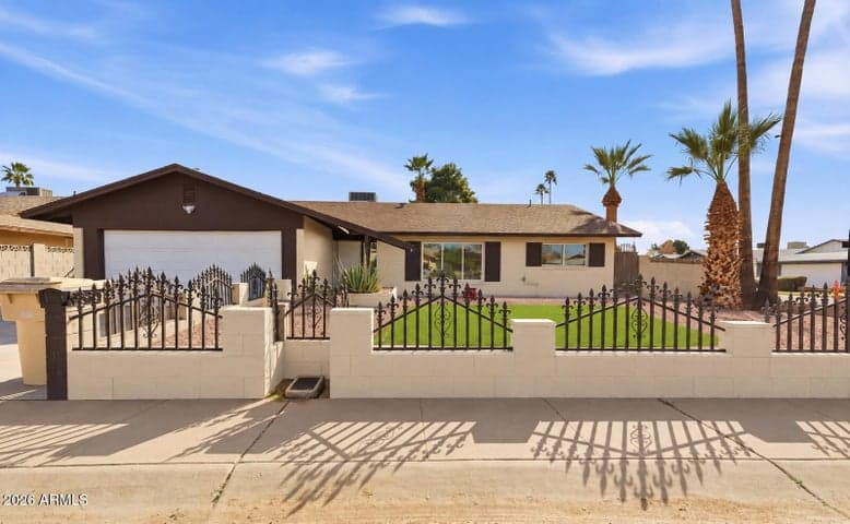 4813 W HAYWARD Avenue, Glendale, AZ