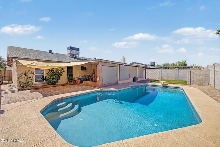 1608 W STRAFORD Drive, Chandler, AZ