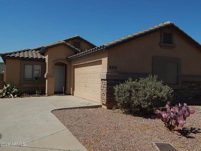 8315 W CATALINA Drive, Phoenix, AZ