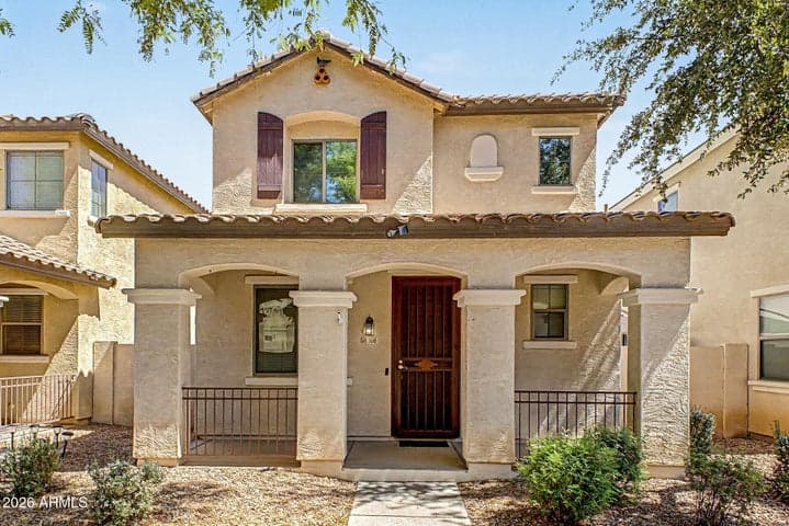 108 E PALOMINO Drive, Gilbert, AZ