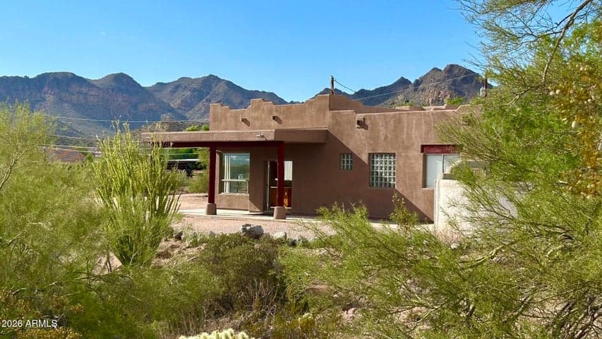 1437 W Saddle Butte Street, Apache Junction, AZ