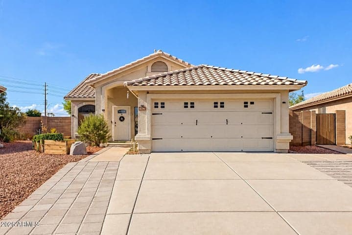 8270 W VOLTAIRE Avenue, Peoria, AZ