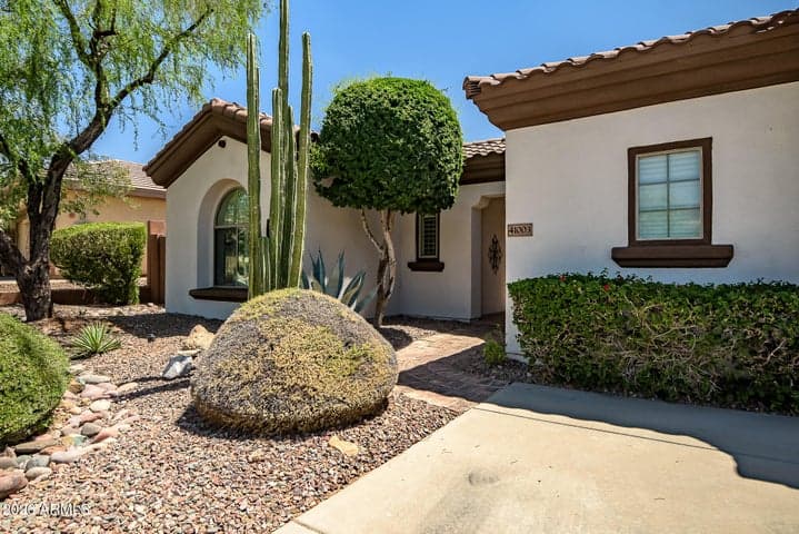 41003 N CONGRESSIONAL Drive, Anthem, AZ