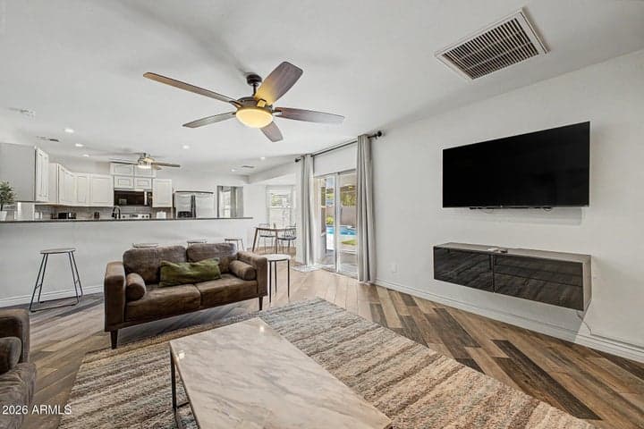 4145 W MEADOW Drive, Glendale, AZ