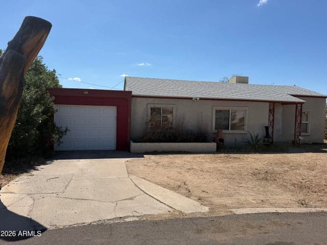 109 N LOS ROBLES Drive, Goodyear, AZ