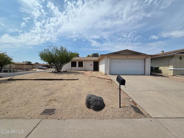901 W ANGELA Drive, Phoenix, AZ