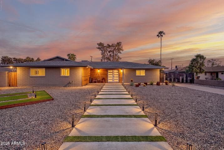 8307 E RANCHO VISTA Drive, Scottsdale, AZ