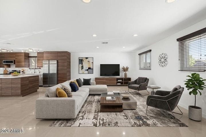 1043 E LILAC Drive, Tempe, AZ