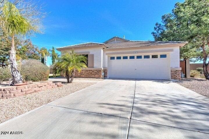 2131 S PEPPERTREE Drive, Gilbert, AZ