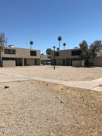 2664 N 43rd Avenue #Apt B, Phoenix, AZ