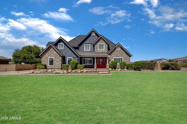 17944 E Avenida Del Valle Drive, Gilbert, AZ