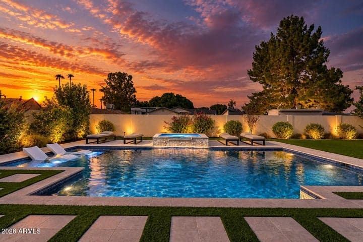 4608 E WILSHIRE Drive, Phoenix, AZ