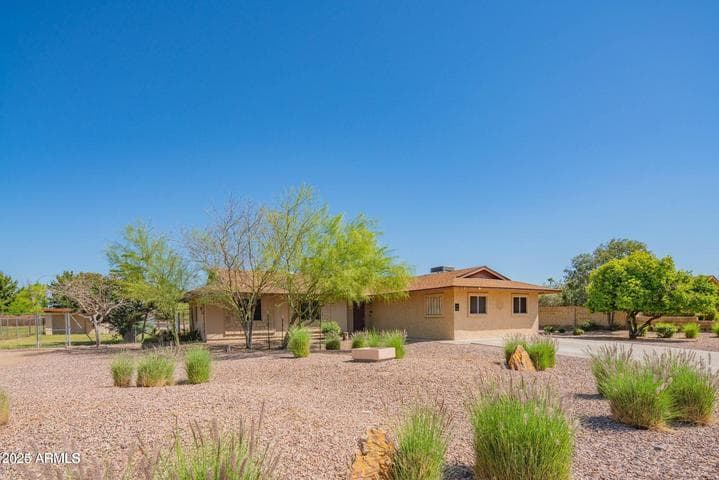 5210 W Monte Cristo Avenue, Glendale, AZ