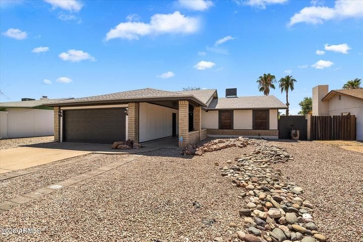 227 W TARO Lane, Phoenix, AZ