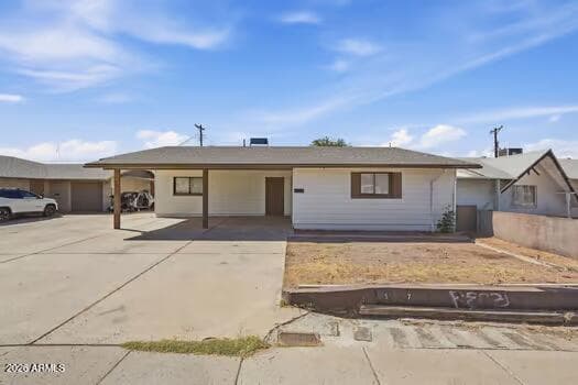 5147 W EARLL Drive, Phoenix, AZ