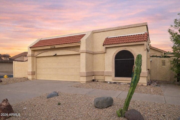 406 E TARO Lane, Phoenix, AZ