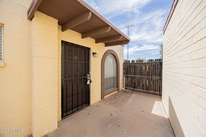 388 N COMANCHE Drive #Apt 15, Chandler, AZ