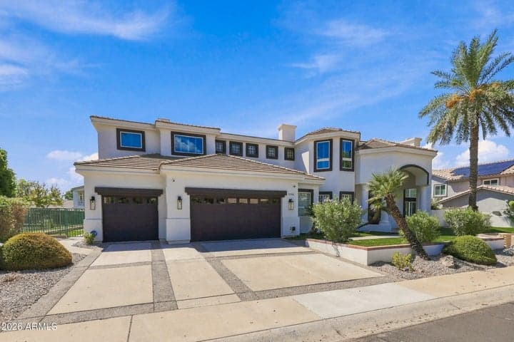 5881 W DEL LAGO Circle, Glendale, AZ