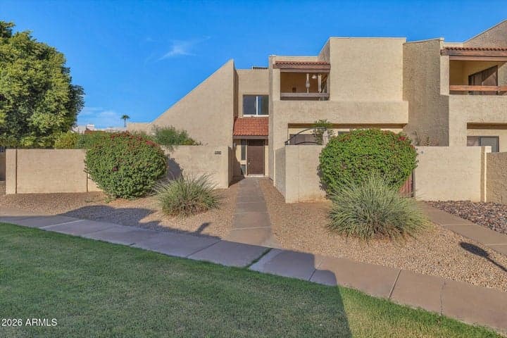 9814 N 5TH Street, Phoenix, AZ