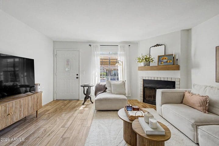5704 E AIRE LIBRE Avenue #1102, Scottsdale, AZ