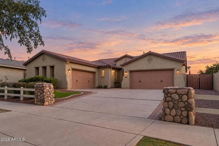 3837 E OLD STONE Circle, Chandler, AZ