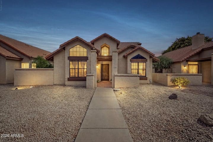 1839 E SECRETARIAT Drive, Tempe, AZ