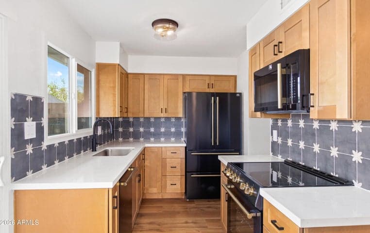 415 E REDMON Drive, Tempe, AZ