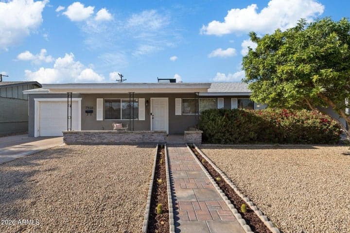 7936 E MORELAND Street, Scottsdale, AZ