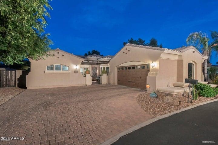 7053 N 7TH Avenue, Phoenix, AZ
