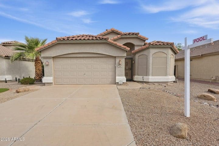 702 E KYLE Drive, Gilbert, AZ
