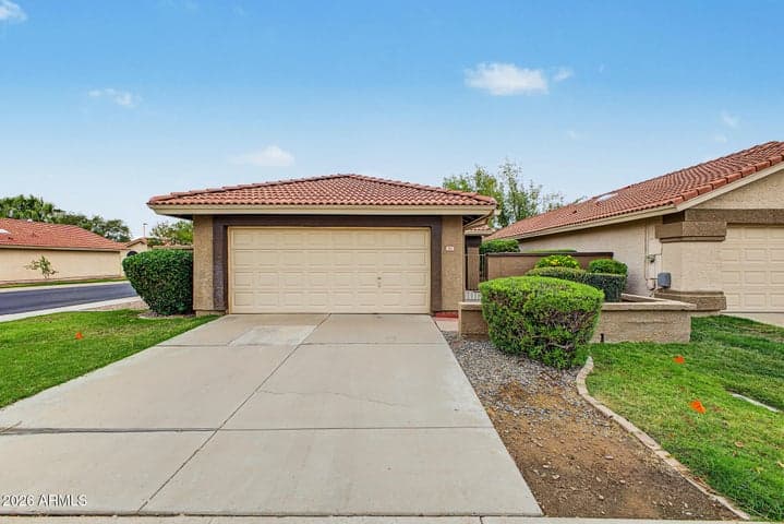 924 W SUNWARD Drive, Gilbert, AZ