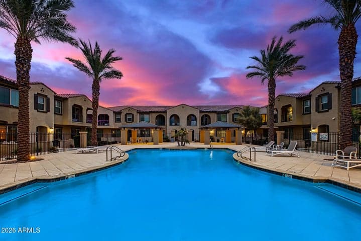 155 N LAKEVIEW Boulevard #227, Chandler, AZ