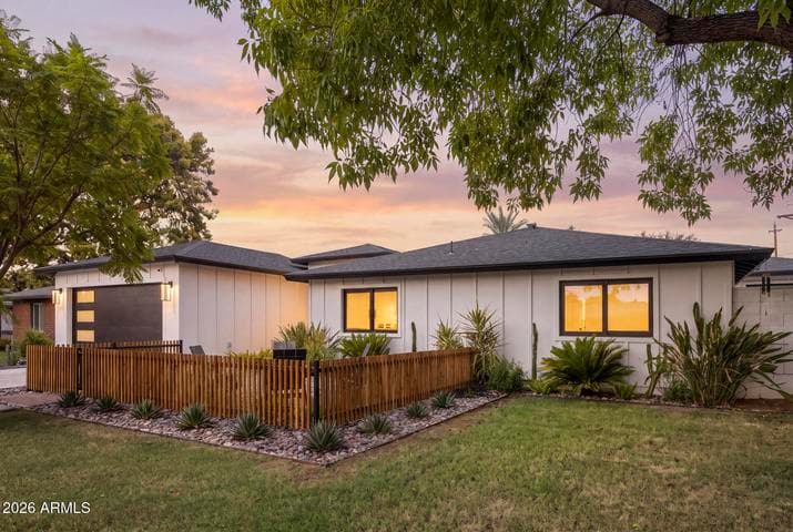 3832 E FAIRMOUNT Avenue, Phoenix, AZ