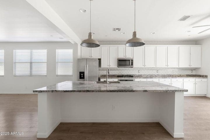 21451 W PALM Lane, Buckeye, AZ