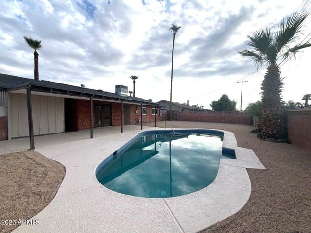 3529 W STELLA Lane, Phoenix, AZ