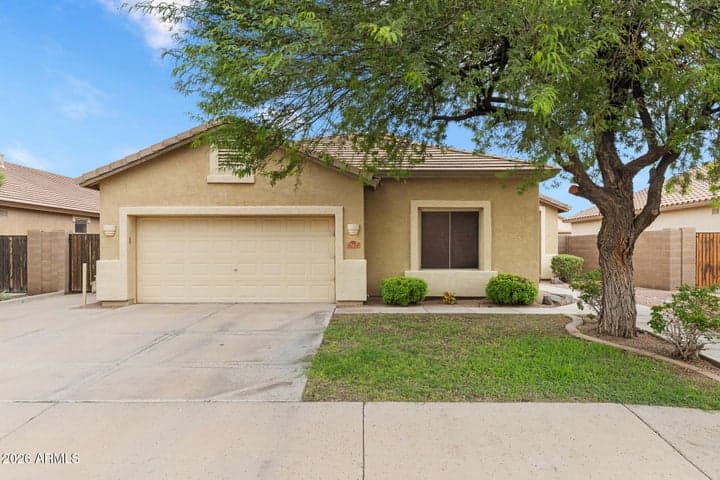4224 E CHERRY HILLS Drive, Chandler, AZ