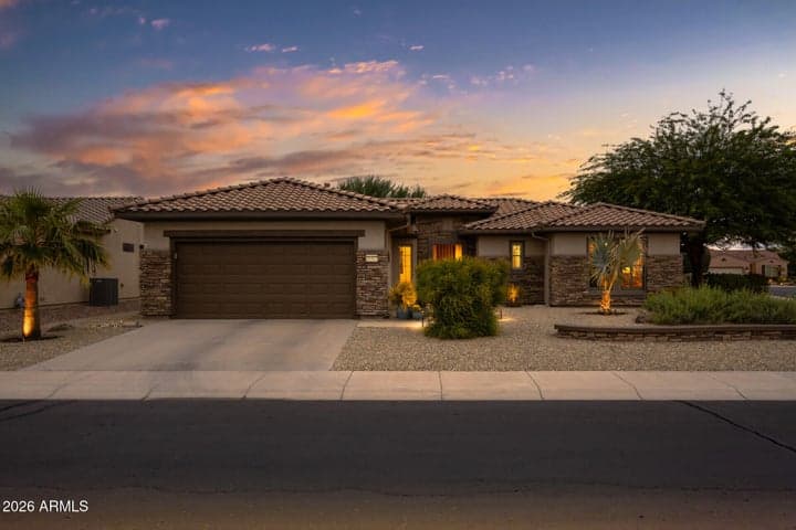 21327 N BLACK BEAR LODGE Drive, Surprise, AZ