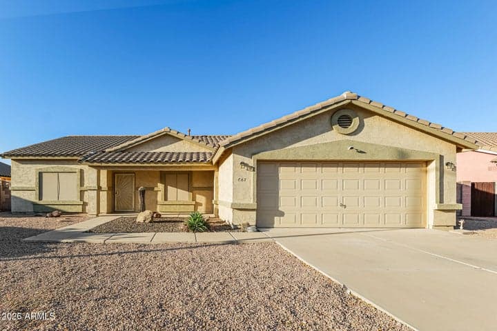 667 E SANTA FE Street, Casa Grande, AZ
