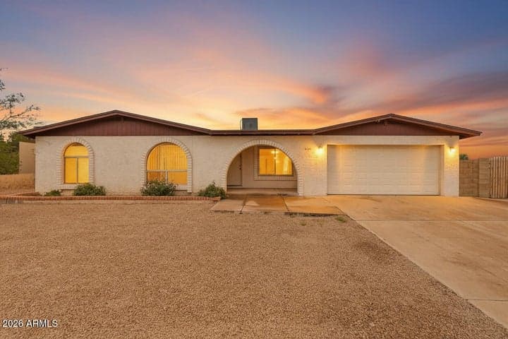 3143 W JULIE Drive, Phoenix, AZ