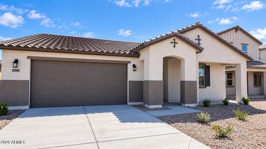 17745 W SOUTHGATE Avenue, Goodyear, AZ