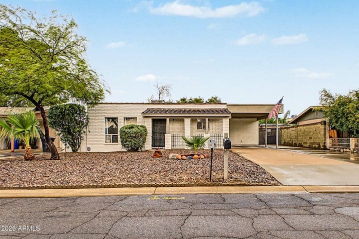 7702 E FAY Avenue, Mesa, AZ